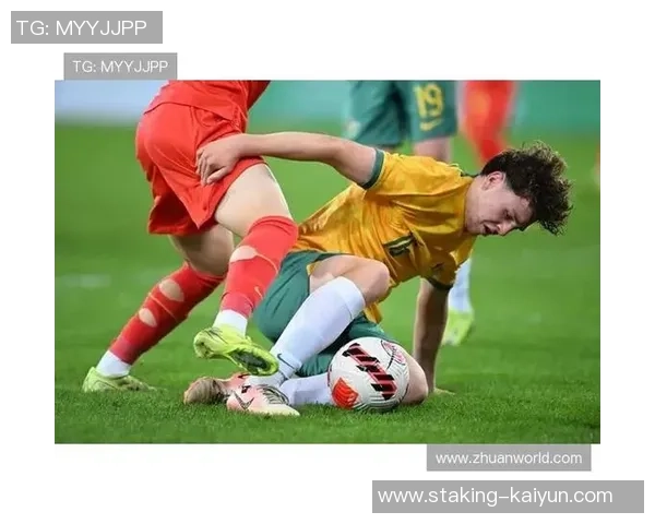 足球球星精彩瞬间图片与生动解说文字的完美结合